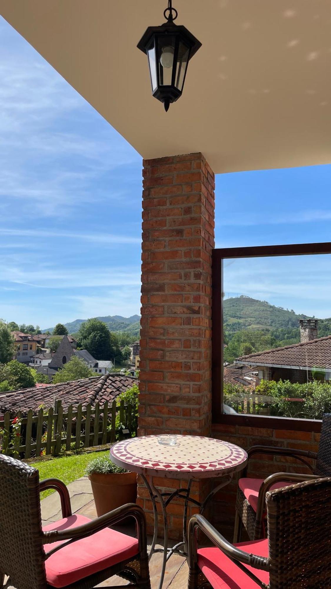 Apartamentos Rurales El Picoretu Mestas De Con Exterior foto