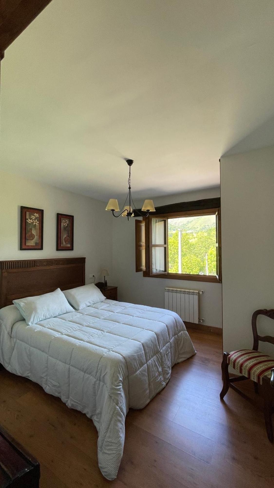Apartamentos Rurales El Picoretu Mestas De Con Exterior foto