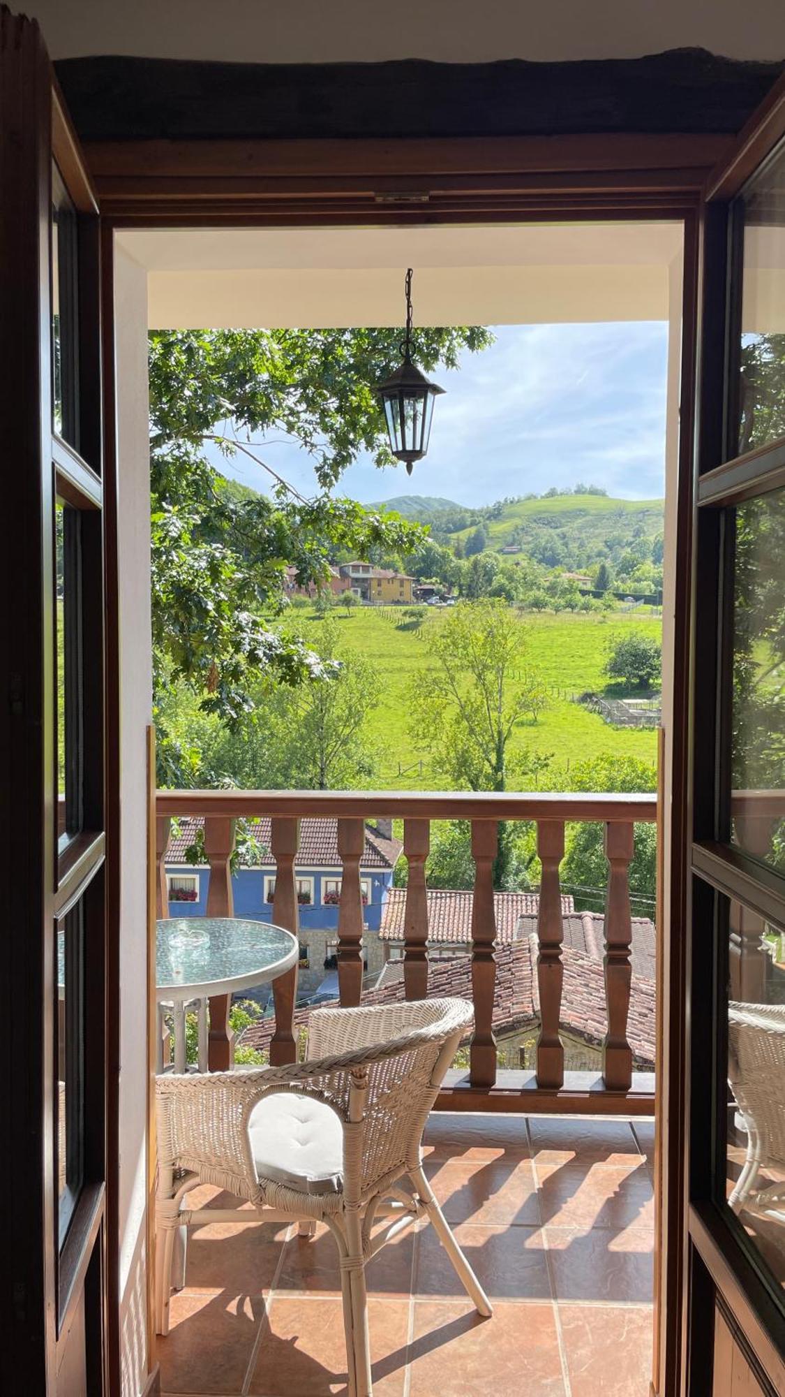 Apartamentos Rurales El Picoretu Mestas De Con Exterior foto