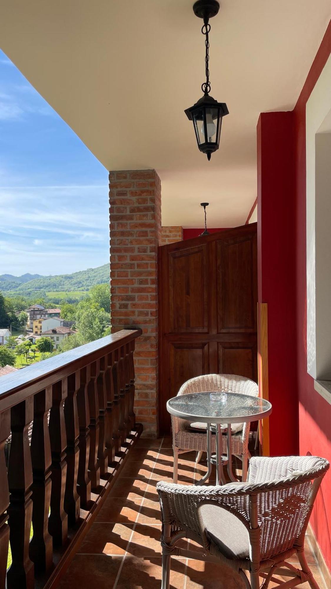 Apartamentos Rurales El Picoretu Mestas De Con Exterior foto